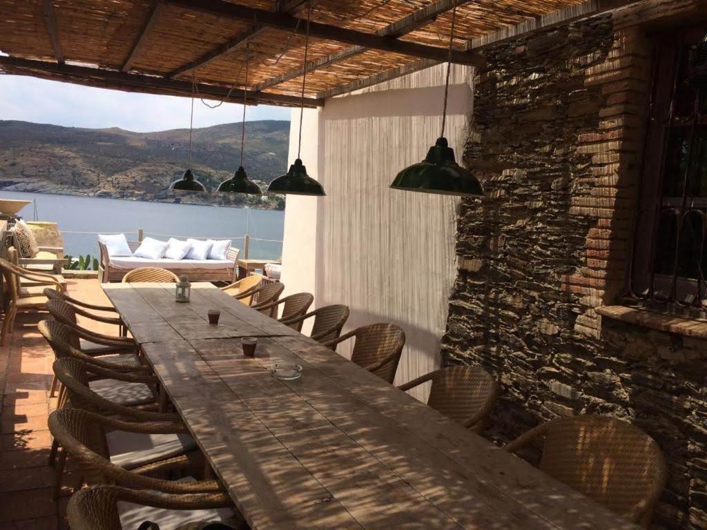 Isla Privada En Cadaques De Ensueno Con 11 Habitaciones Dobles Con Bano Privado Y Piscina Exterior foto