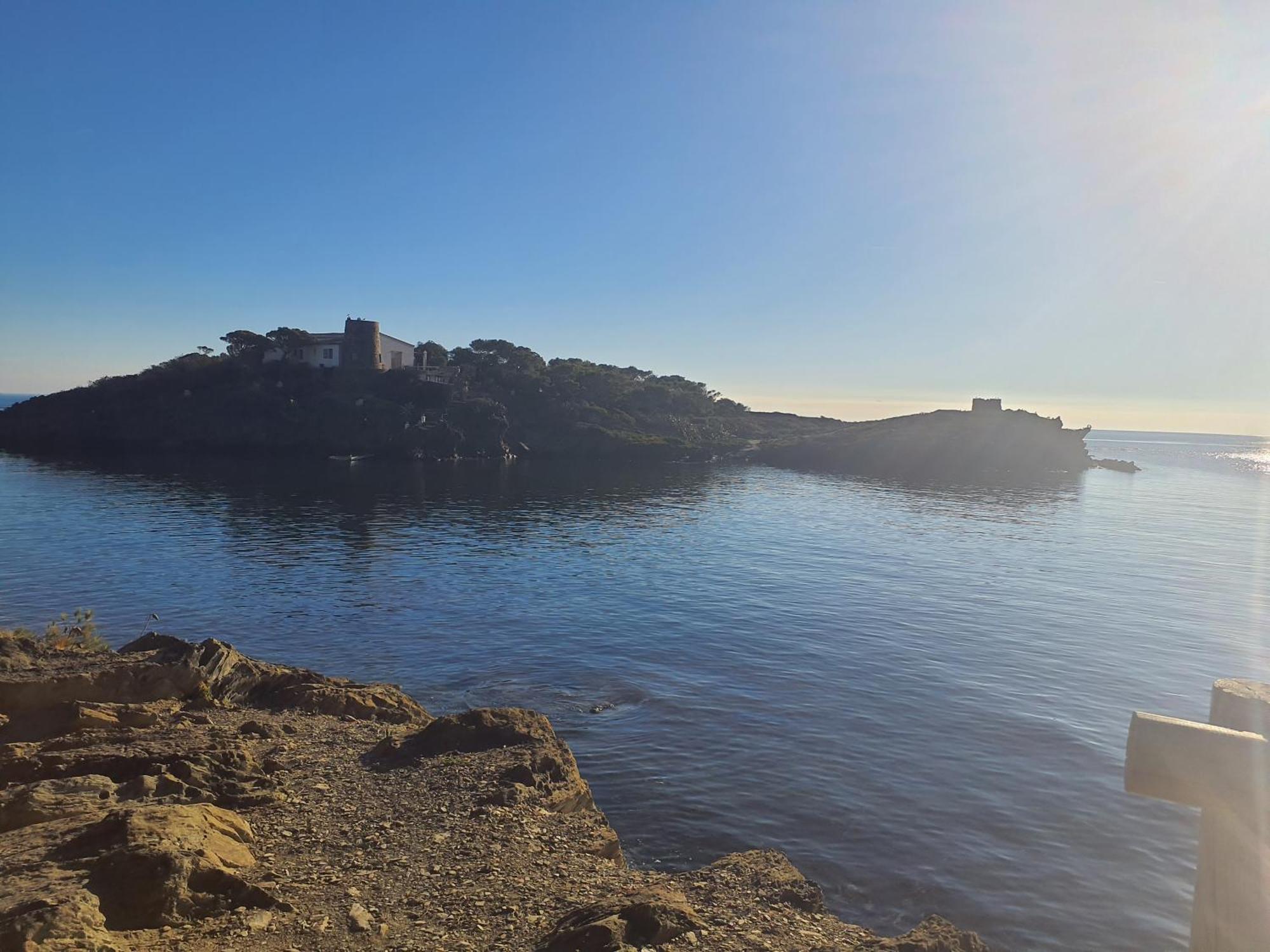 Isla Privada En Cadaques De Ensueno Con 11 Habitaciones Dobles Con Bano Privado Y Piscina Exterior foto