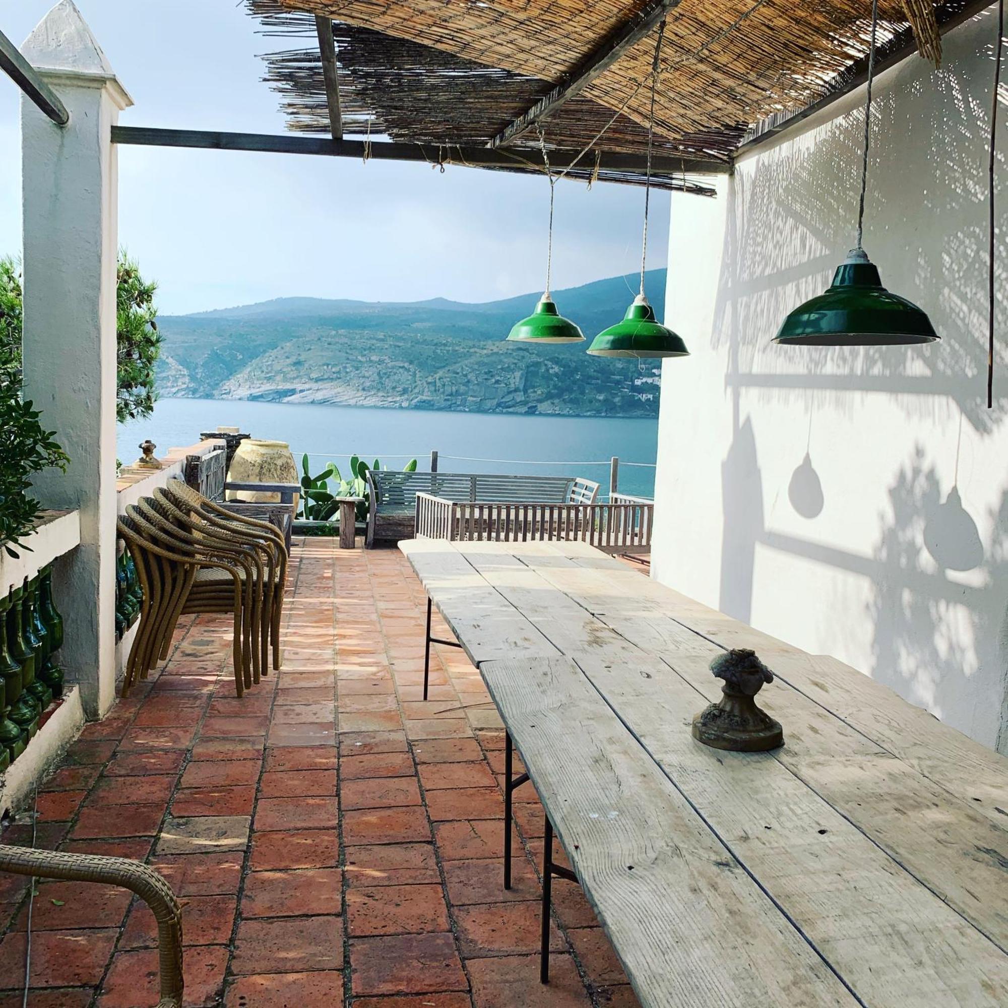 Isla Privada En Cadaques De Ensueno Con 11 Habitaciones Dobles Con Bano Privado Y Piscina Exterior foto