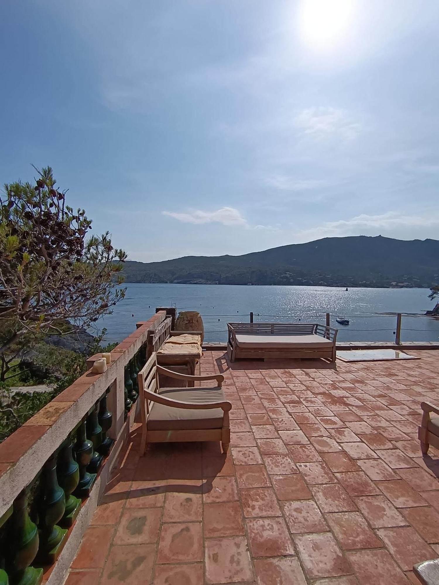 Isla Privada En Cadaques De Ensueno Con 11 Habitaciones Dobles Con Bano Privado Y Piscina Exterior foto
