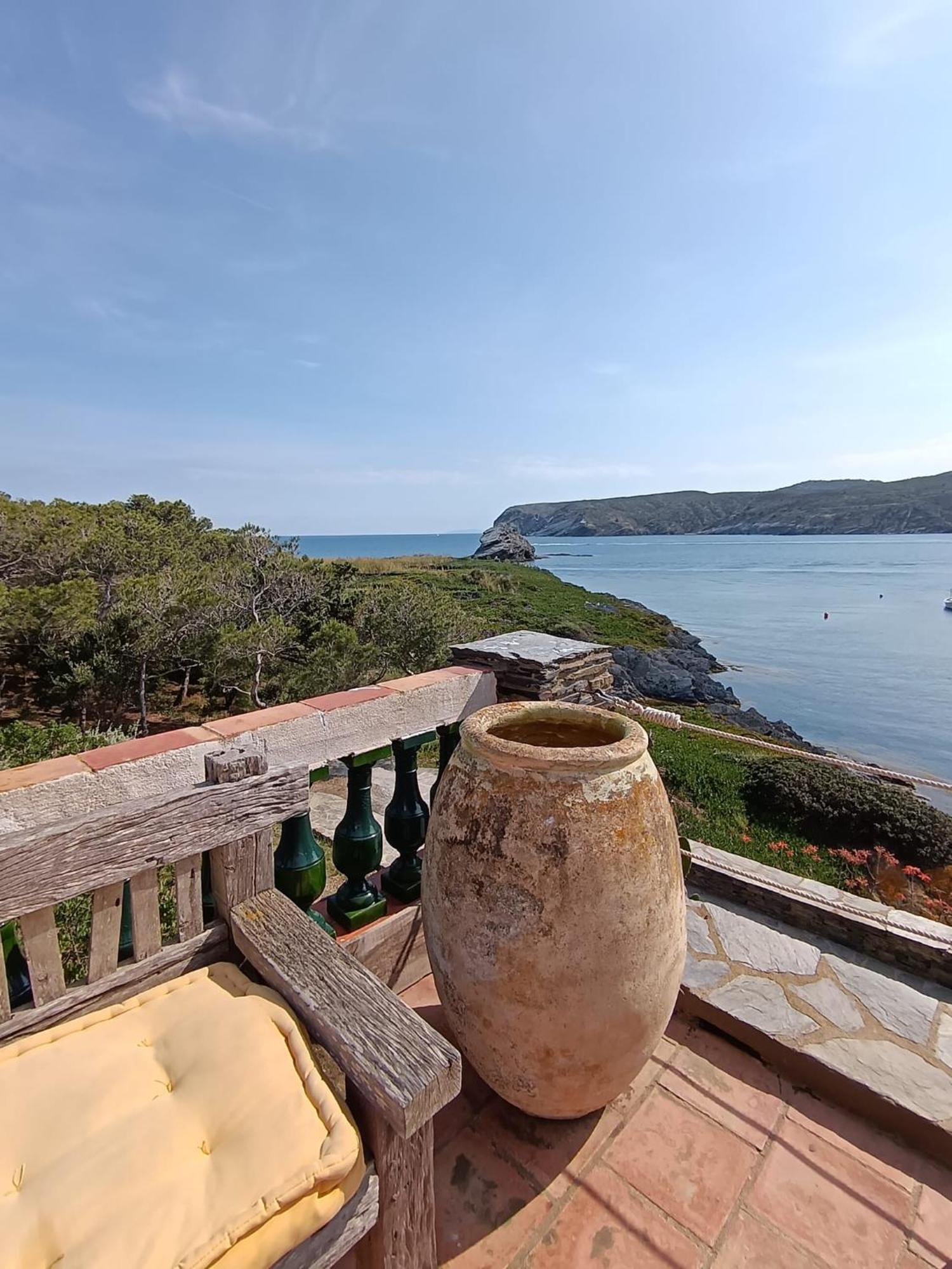 Isla Privada En Cadaques De Ensueno Con 11 Habitaciones Dobles Con Bano Privado Y Piscina Exterior foto