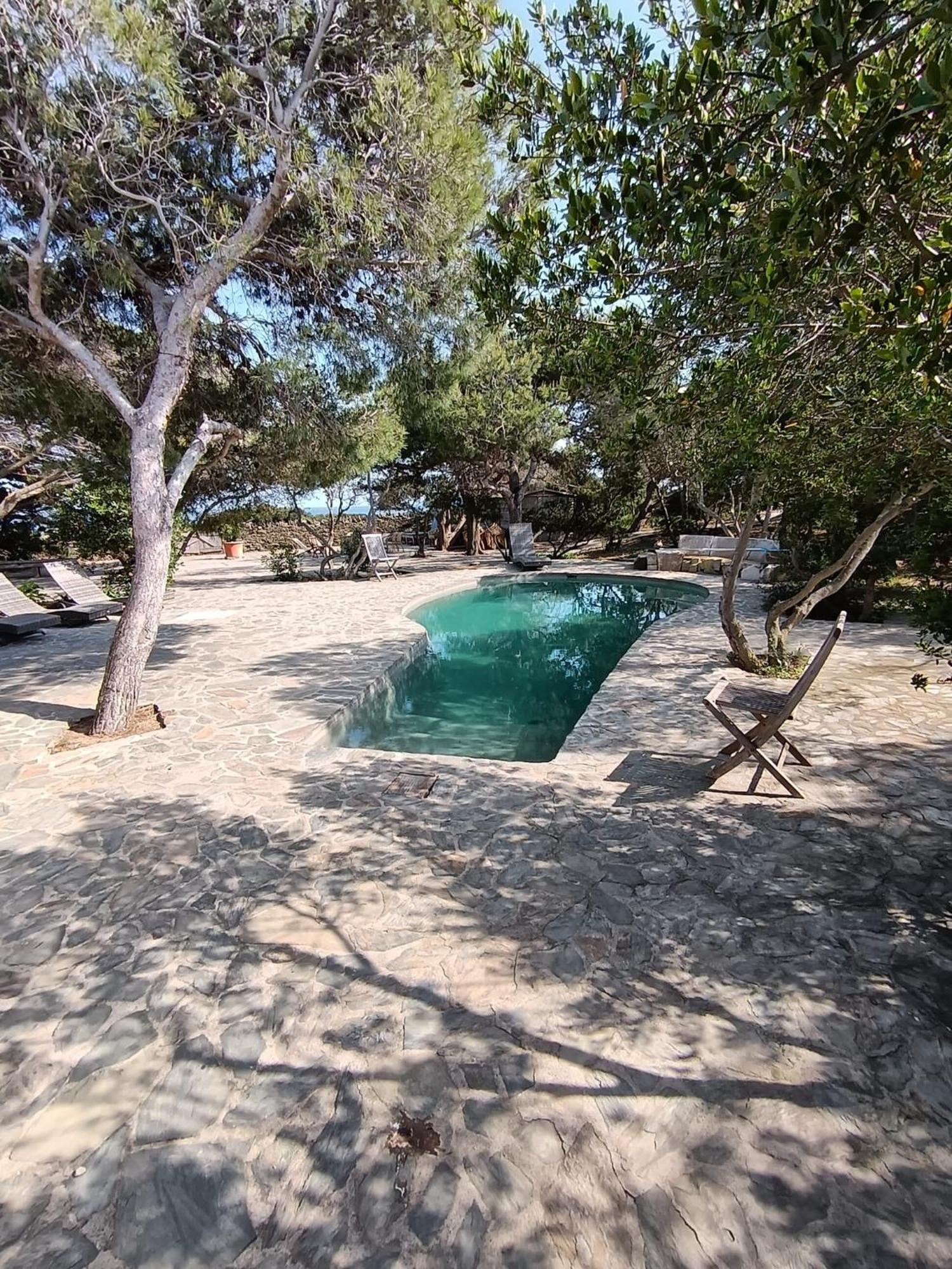 Isla Privada En Cadaques De Ensueno Con 11 Habitaciones Dobles Con Bano Privado Y Piscina Exterior foto