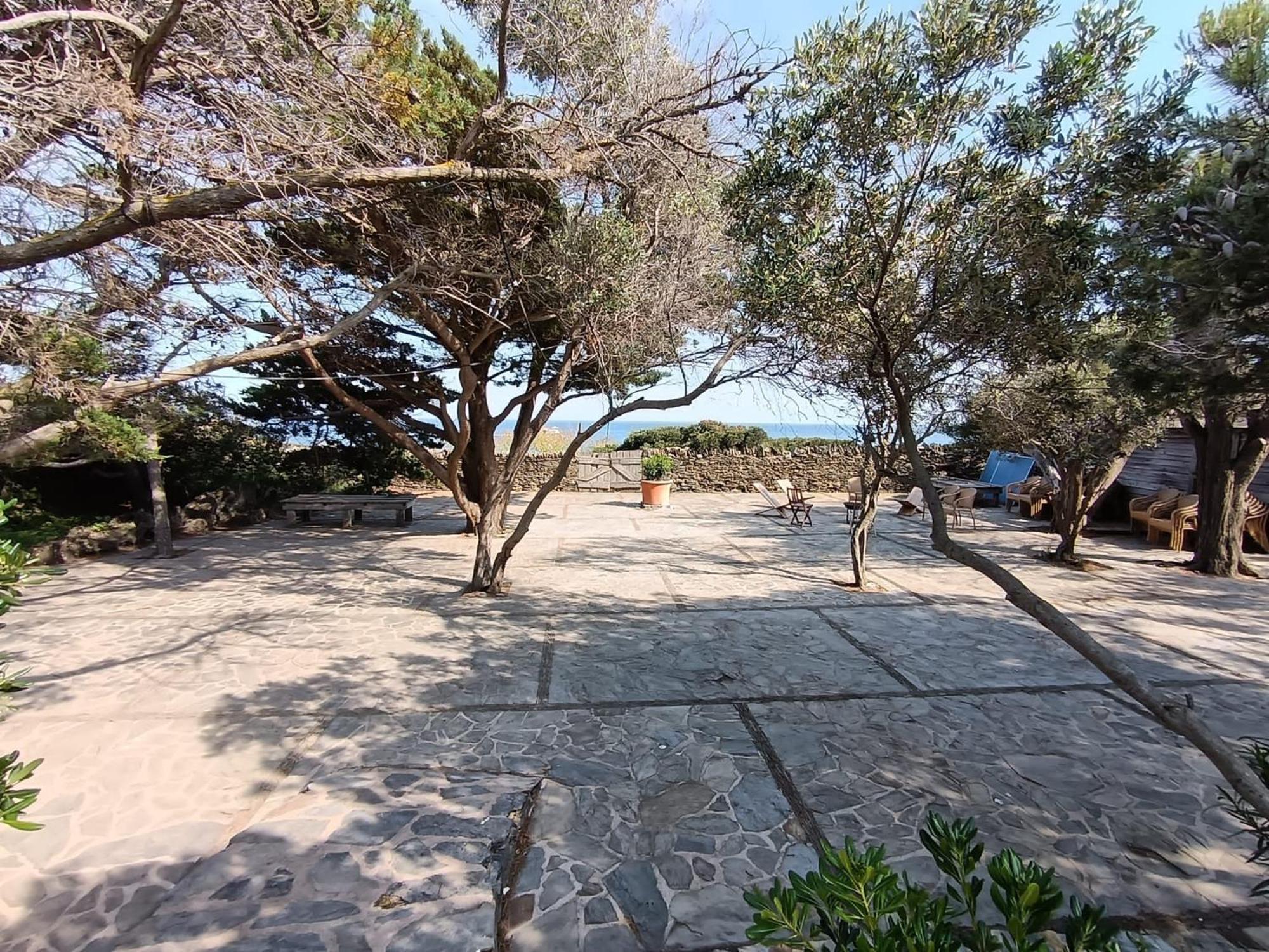 Isla Privada En Cadaques De Ensueno Con 11 Habitaciones Dobles Con Bano Privado Y Piscina Exterior foto
